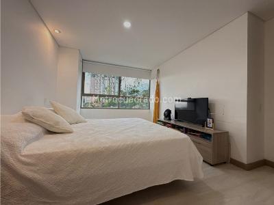 Apartamento en venta en Loma Del Esmeraldal, Envigado · foto 10 de 15