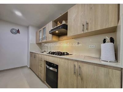 Apartamento en venta en Loma Del Esmeraldal, Envigado · foto 3 de 15