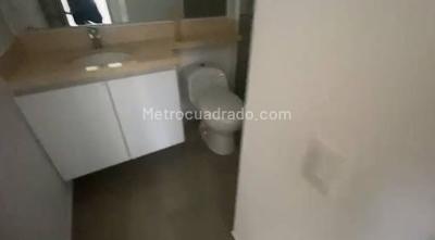 Apartamento de 3 alcobas en venta en Cedritos Caobos, Bogotá, 80 m² · foto 7 de 9