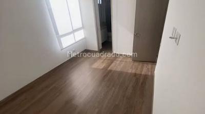 Apartamento de 3 alcobas en venta en Cedritos Caobos, Bogotá, 80 m² · foto 8 de 9