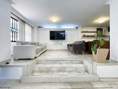 Casa de 4 alcobas en venta en El Ingenio, Cali, 400 m² · foto 2 de 18