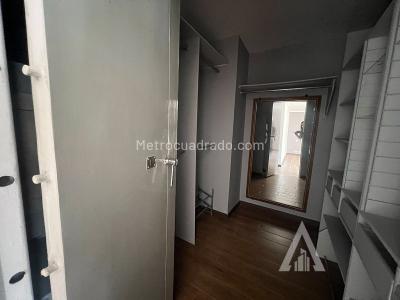 Apartamento de 3 alcobas en arriendo en La Florida, Medellín, 155 m² · foto 9 de 20