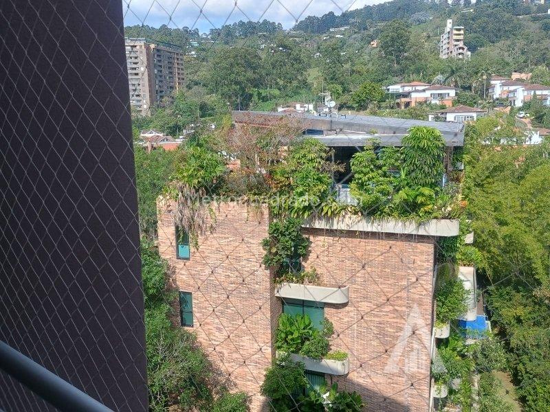 4BR Apartment in Poblado (154 m²) - 2