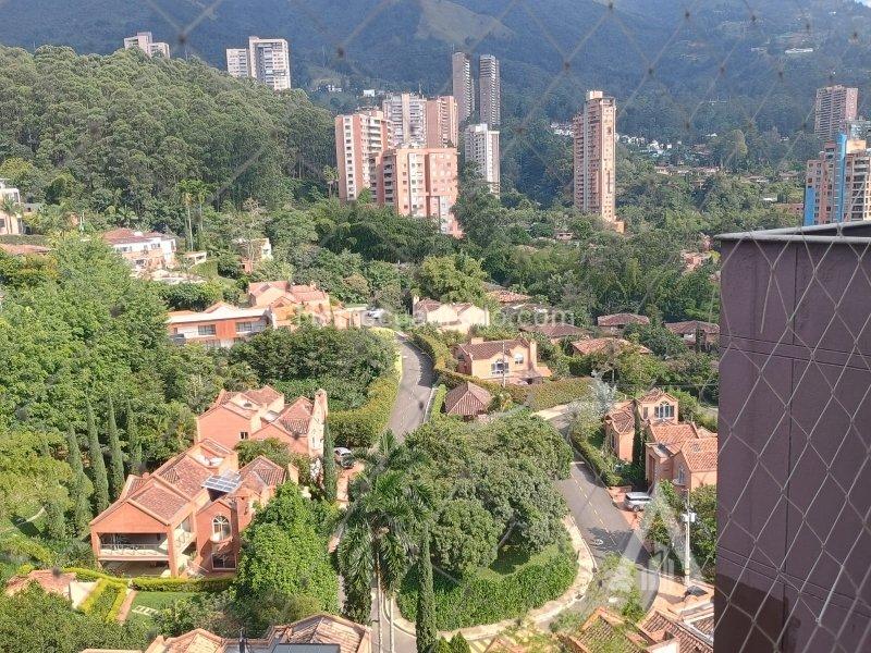 4BR Apartment in Poblado (154 m²) - 4