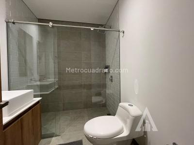 Apartamento de 1 alcoba en arriendo en Ciudad Del Rio, Medellín, 52 m² · foto 5 de 13