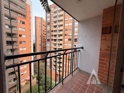 Apartamento de 3 alcobas en arriendo en San Lucas, Envigado, 120 m² · foto 4 de 10