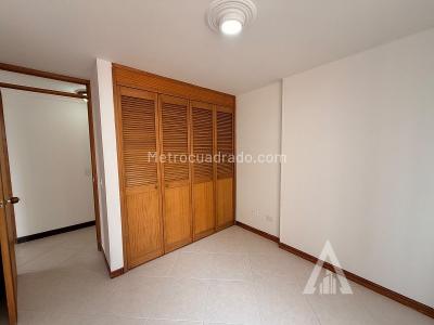 Apartamento de 3 alcobas en arriendo en San Lucas, Envigado, 120 m² · foto 9 de 10