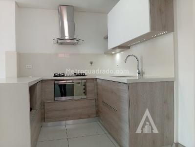 Apartamento de 3 alcobas en arriendo en Envigado, Envigado, 97 m² · foto 3 de 20