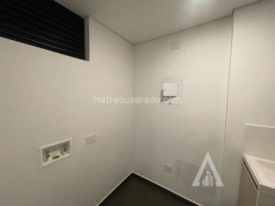 Apartamento de 2 alcobas en arriendo en Av Las Palmas, Medellín, 105 m² · foto 10 de 11