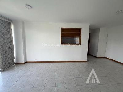 Apartamento en venta en El Poblado, Medellín · foto 3 de 16