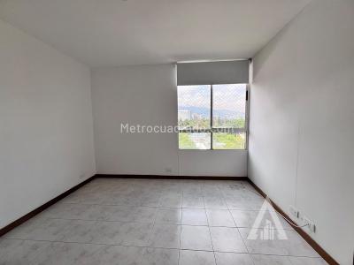 Apartamento en venta en El Poblado, Medellín · foto 6 de 16
