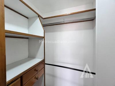Apartamento en venta en El Poblado, Medellín · foto 8 de 16
