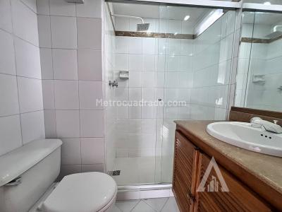 Apartamento en venta en El Poblado, Medellín · foto 9 de 16