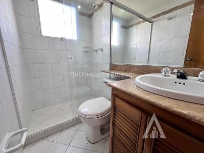 Apartamento en venta en El Poblado, Medellín · foto 15 de 16