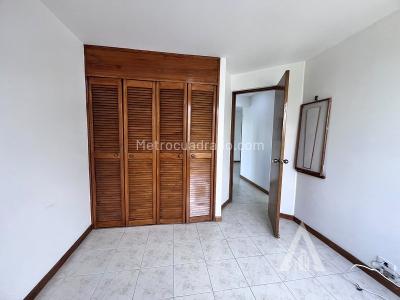 Apartamento en venta en El Poblado, Medellín · foto 16 de 16