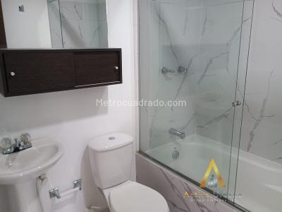 Apartamento en venta en Loma Del Indio, Medellín · foto 7 de 19