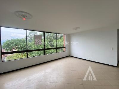 Apartamento de 2 alcobas en venta en Loma Del Indio, Medellín, 67 m² · foto 7 de 18