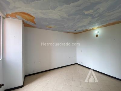 Apartamento de 2 alcobas en venta en Loma Del Indio, Medellín, 67 m² · foto 11 de 18