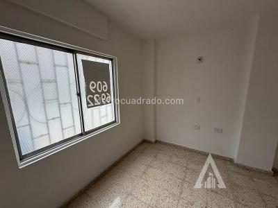 Apartamento en venta en Boston, Medellín · foto 2 de 10