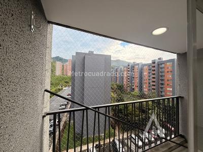 Apartamento en venta en Itagui, Itagüí · foto 4 de 13