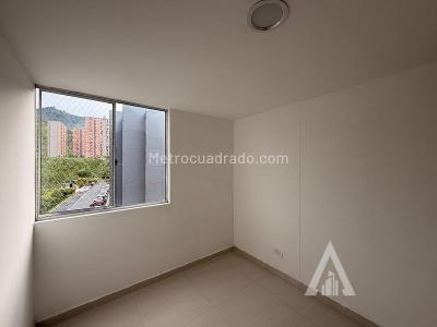 Apartamento en venta en Itagui, Itagüí · foto 7 de 13
