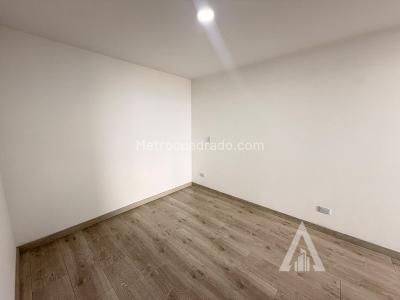 Apartamento en venta en Itagui, Itagüí · foto 3 de 11