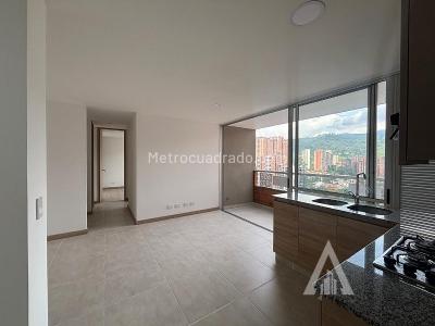 Apartamento de 2 alcobas en venta en Sabaneta, Sabaneta, 63 m² · foto 2 de 19