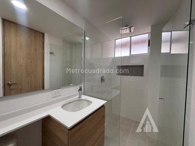 Apartamento de 2 alcobas en venta en Sabaneta, Sabaneta, 63 m² · foto 5 de 19