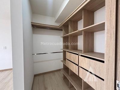 Apartamento de 2 alcobas en venta en Sabaneta, Sabaneta, 63 m² · foto 8 de 19