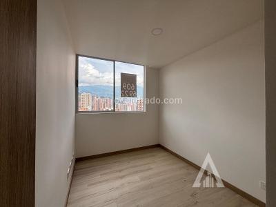 Apartamento de 2 alcobas en venta en Sabaneta, Sabaneta, 63 m² · foto 9 de 19