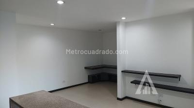 Apartamento en arriendo en Poblado, Medellín · foto 3 de 20