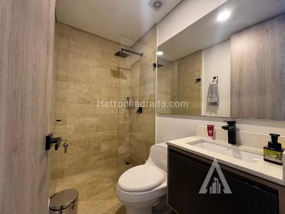 Apartamento en venta en El Poblado, Medellín · foto 2 de 15