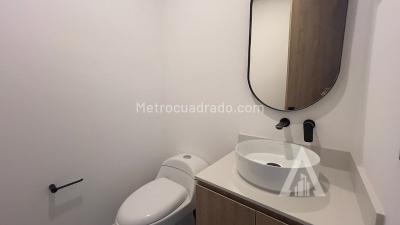 Apartamento de 2 alcobas en arriendo en Castropol, Medellín, 88 m² · foto 11 de 18