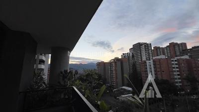 Apartamento de 2 alcobas en arriendo en Castropol, Medellín, 88 m² · foto 13 de 18