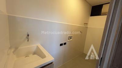 Apartamento de 2 alcobas en arriendo en Castropol, Medellín, 88 m² · foto 18 de 18