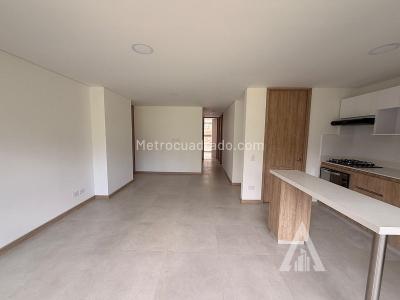 Apartamento de 3 alcobas en arriendo en Sabaneta, Sabaneta, 70 m² · foto 2 de 13