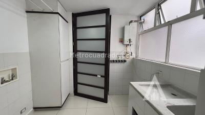 Apartamento de 3 alcobas en arriendo en Castropol, Medellín, 146 m² · foto 4 de 20