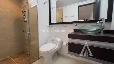 Apartamento de 3 alcobas en arriendo en Castropol, Medellín, 146 m² · foto 18 de 20
