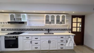 Apartamento de 4 alcobas en arriendo en El Poblado, Medellín, 220 m² · foto 2 de 20