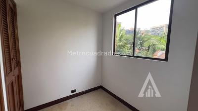 Apartamento de 4 alcobas en arriendo en El Poblado, Medellín, 220 m² · foto 5 de 20