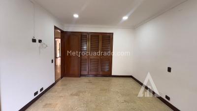 Apartamento de 4 alcobas en arriendo en El Poblado, Medellín, 220 m² · foto 20 de 20