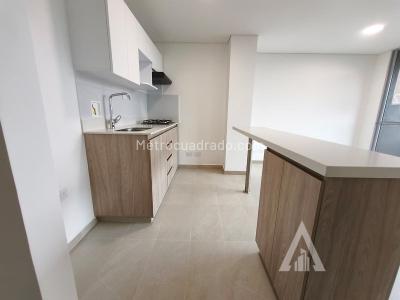 Apartamento de 3 alcobas en arriendo en Sabaneta, Sabaneta, 67 m² · foto 2 de 17