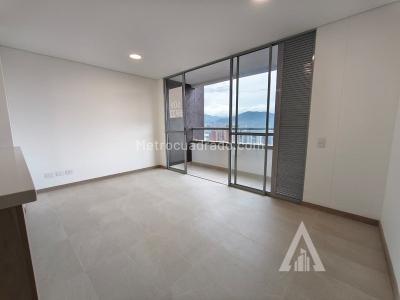 Apartamento de 3 alcobas en arriendo en Sabaneta, Sabaneta, 67 m² · foto 3 de 17