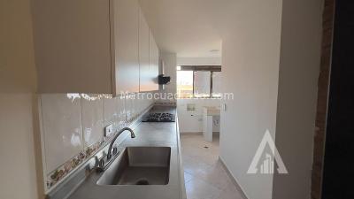 Apartamento de 2 alcobas en arriendo en Castropol, Medellín, 87 m² · foto 7 de 19