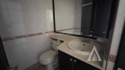 Apartamento de 2 alcobas en arriendo en Castropol, Medellín, 87 m² · foto 18 de 19