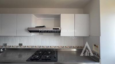 Apartamento de 2 alcobas en arriendo en Castropol, Medellín, 87 m² · foto 2 de 19