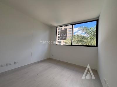 Apartamento en arriendo en Castropol, Medellín · foto 4 de 15