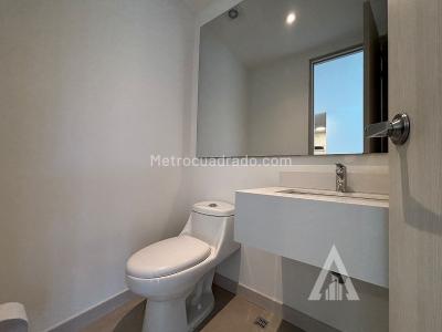 Apartamento en arriendo en Castropol, Medellín · foto 7 de 15