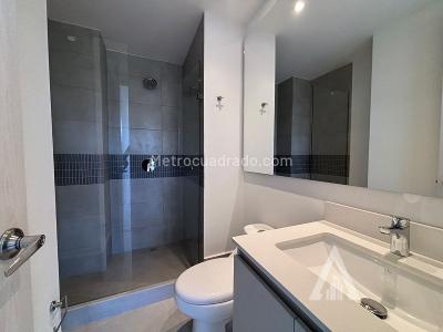 Apartamento en arriendo en Castropol, Medellín · foto 12 de 15