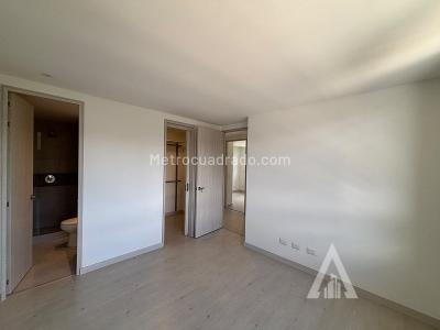 Apartamento en arriendo en Castropol, Medellín · foto 14 de 15